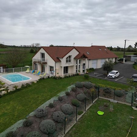 Gite Montgolfiere 6 Personnes Châtellerault Exterior foto